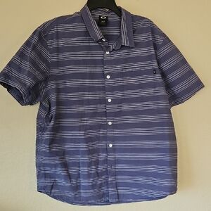 XXL‎ Oakley Men's Blue Striped Shirt